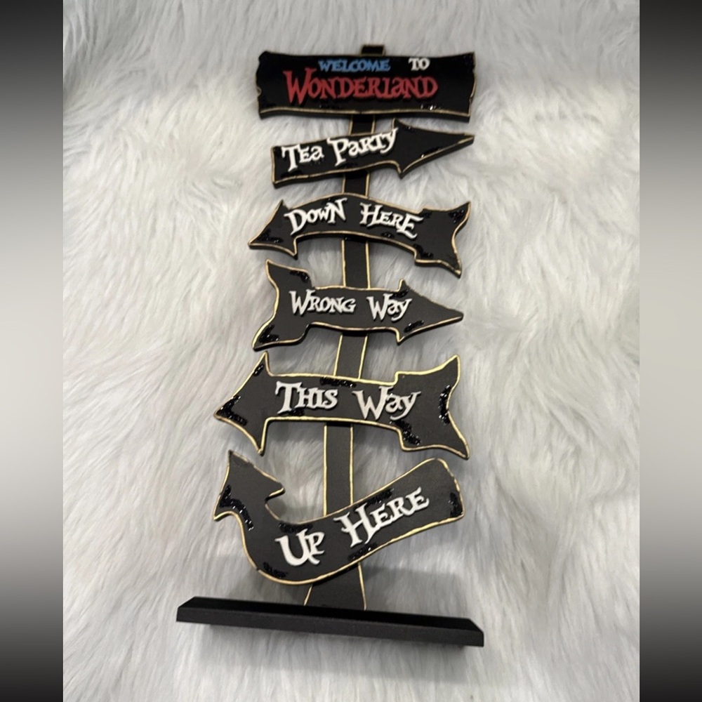 Michael’s Ashland Wonderland Directional Sign AS IS